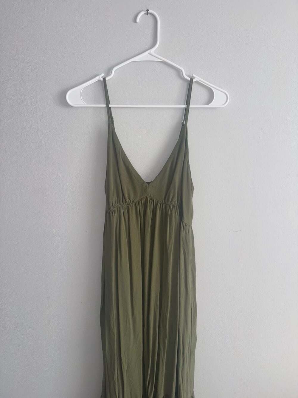 Aerie Cami Maxi Dress Olive Green Tiered V-Neck Pocket